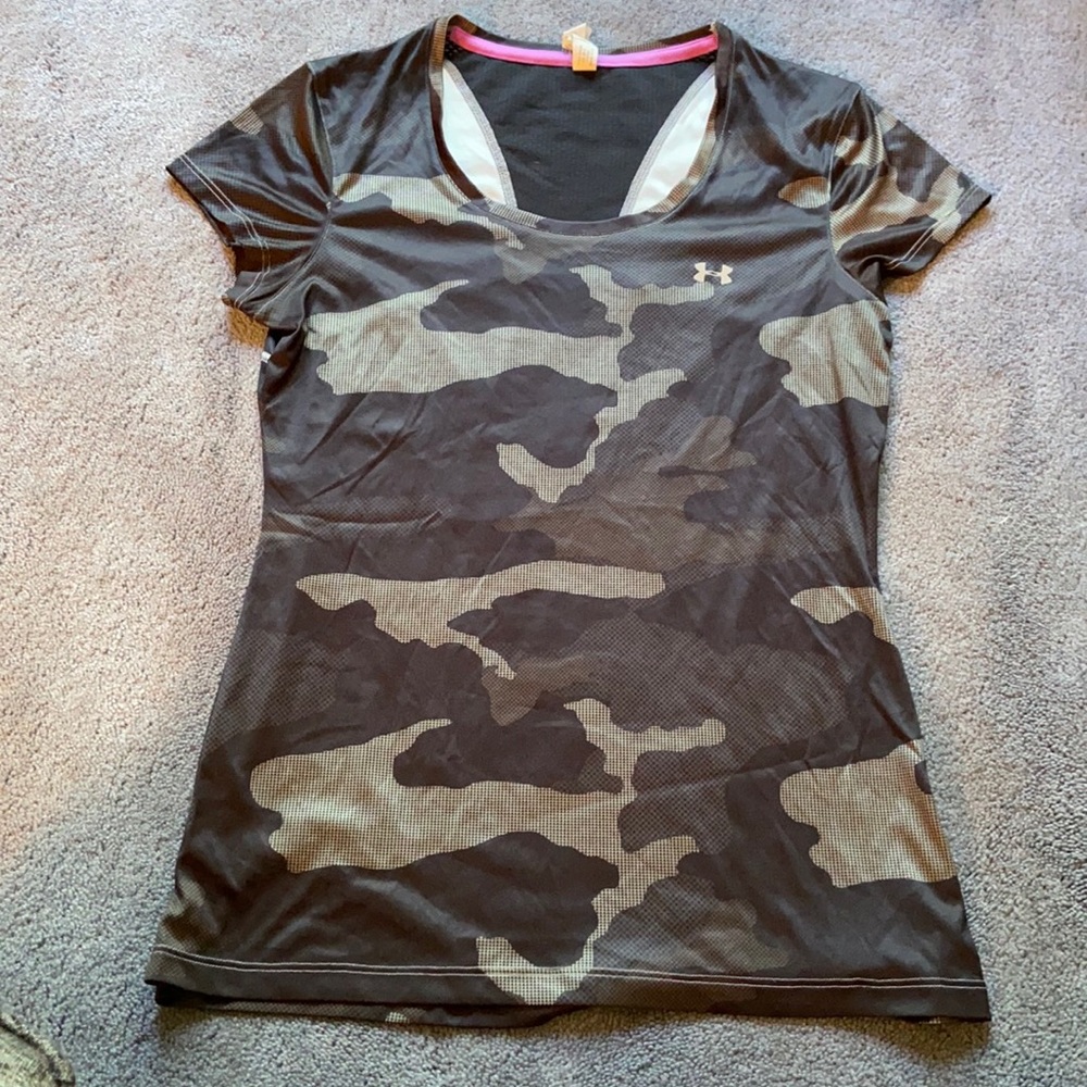 UNDER ARMOR • Heat Gear T-Shirt